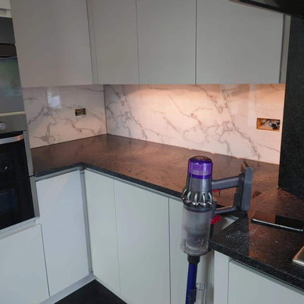 Bianco CarraraXL - PVC-Wandplatte in Marmoroptik  260x122CM