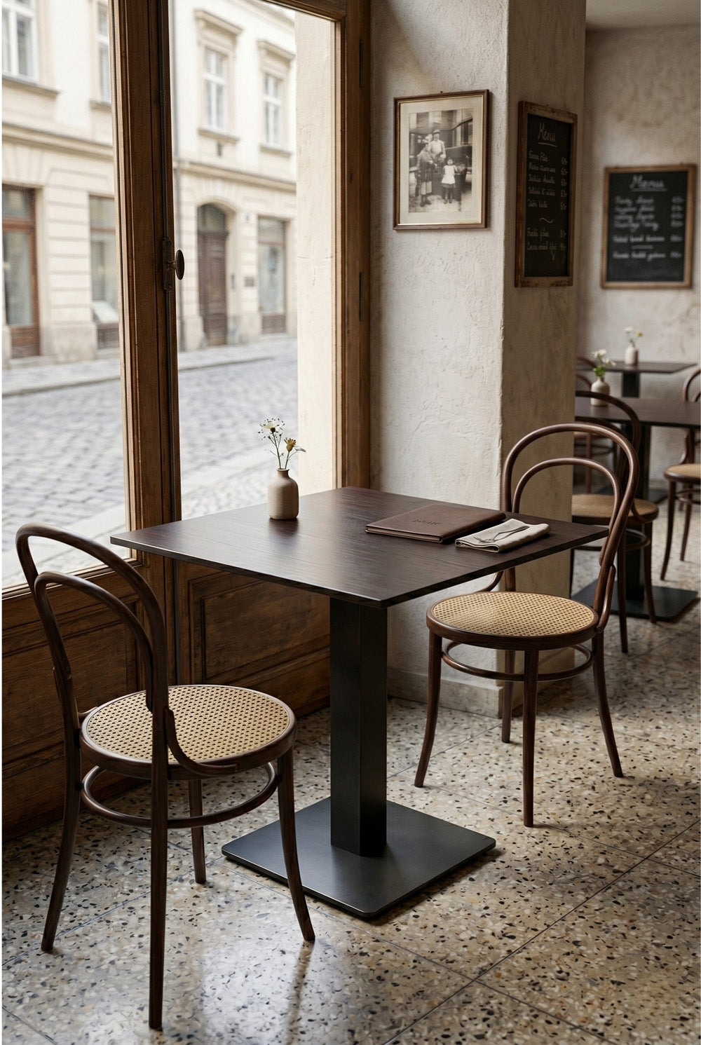 Kopenhagen bartafel - Zwartbruin houtlook - 69 x 69 cm