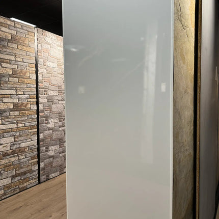 Weiß - PVC Wandpaneel in Marmoroptik
122x260x0.3cm