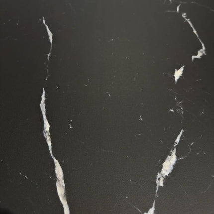 Mystisches Schwarz Matt– SPC Wandpaneel in Marmoroptik
120 × 260 × 0,3 cm