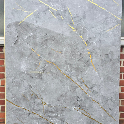 Elegant Grau-Gold - PVC Wandpaneel in Marmoroptik
122x260x0.3cm