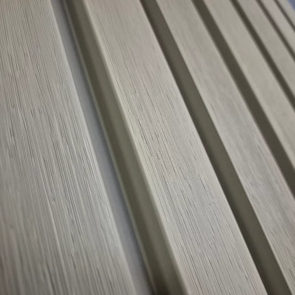 Licht Wallnuss- WPC-Kunststoffverkleidungen
20x290x2,5cm