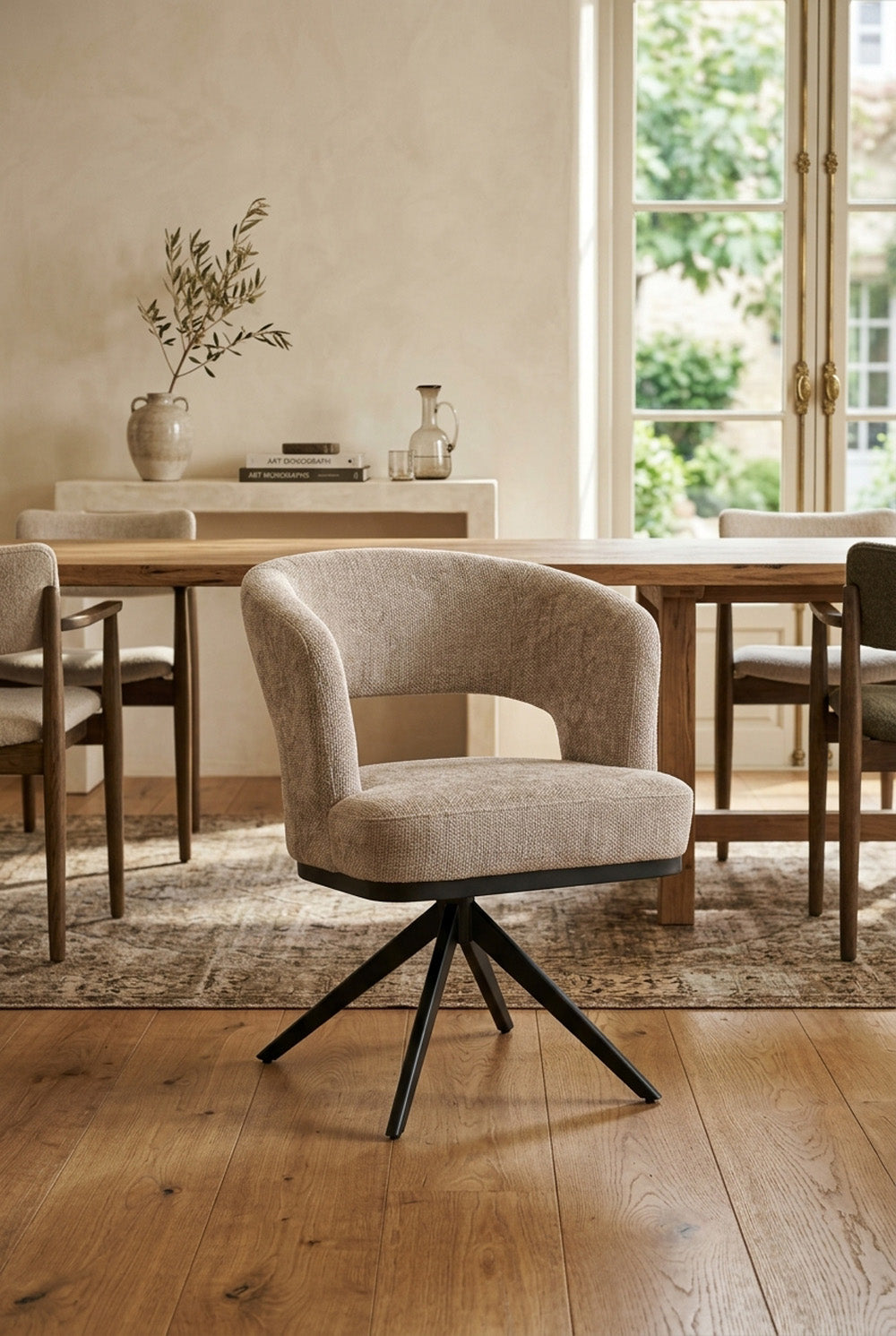 Vera Draaibare Eetkamerstoel - Beige Chenille - 360 Graden