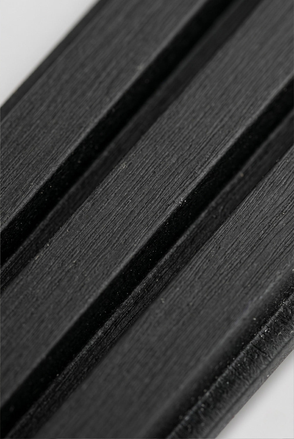 Bardage en plastique WPC - Noir aspect bois